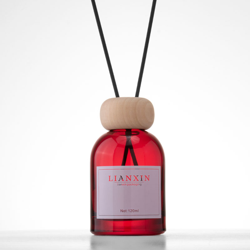 labeling reed diffuser bottles