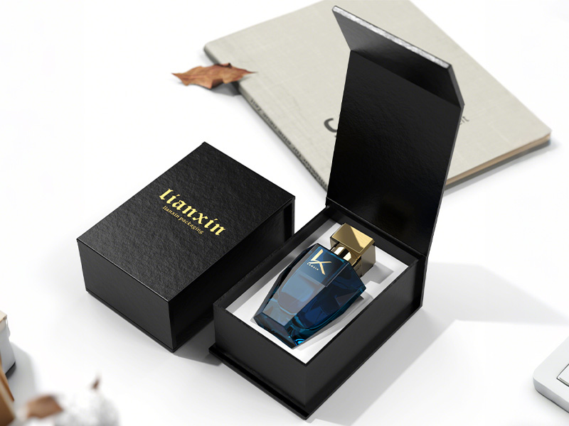 Magnetic Flip - Top Boxes