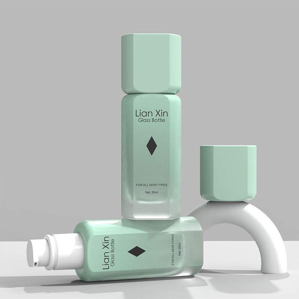 Green Luxury 30ml Unique Glass Lotion Bottle with Pump