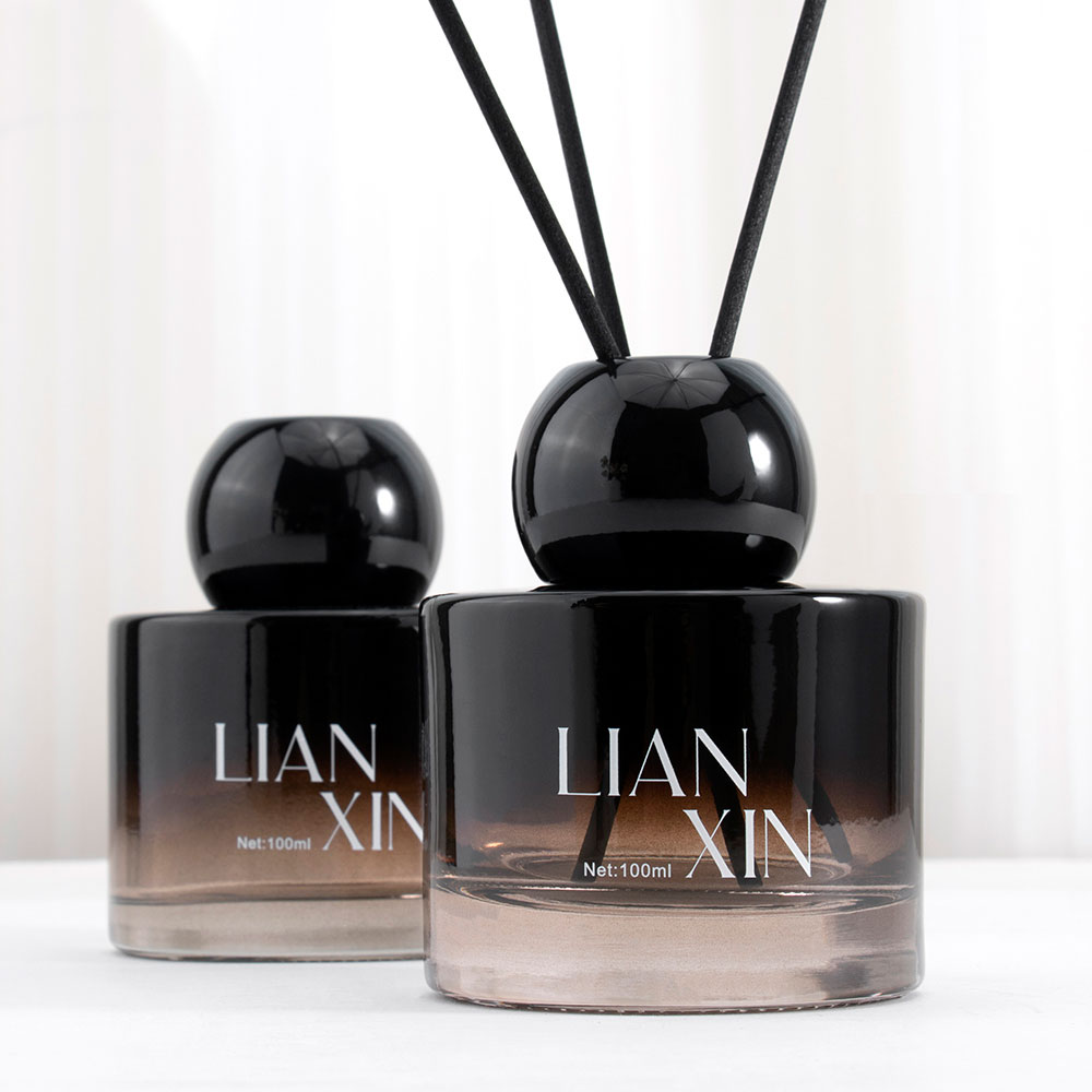 Wholesale ombre glass fragrance container