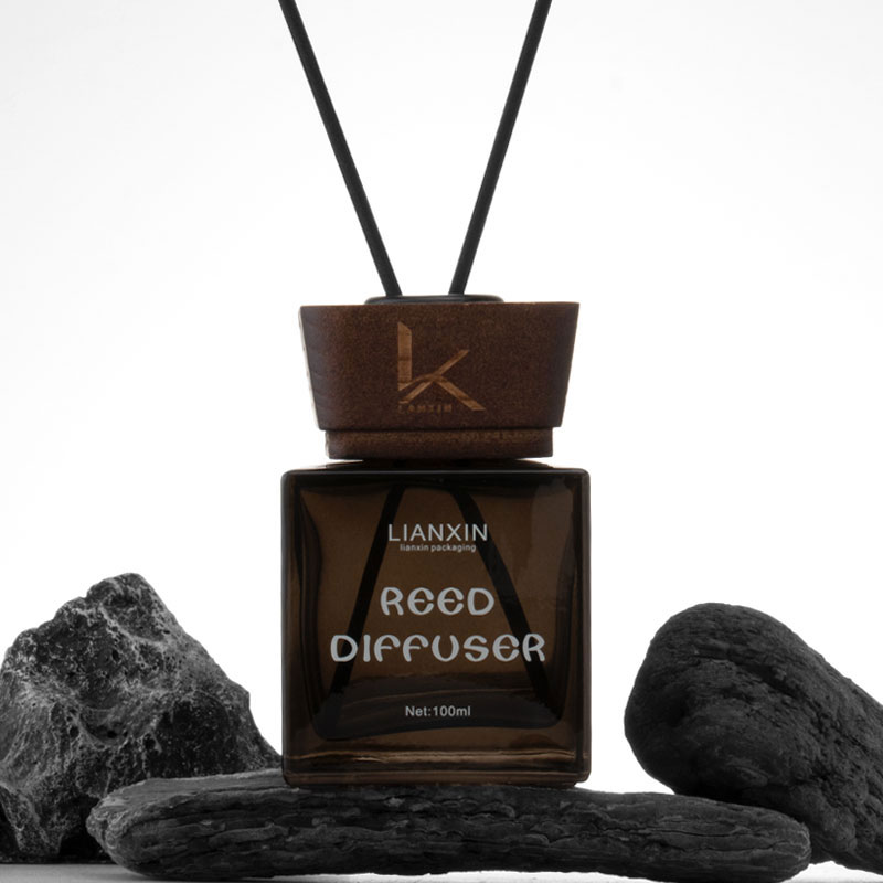 square amber glass reed diffuser bottles with premium wooden caps