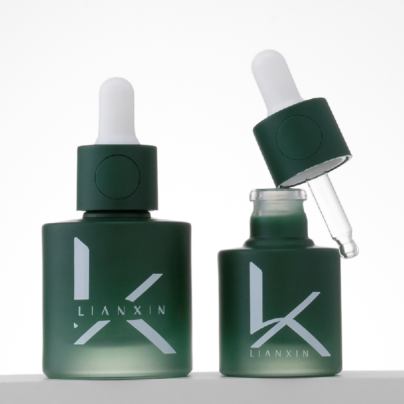 essential oil dropper bottle