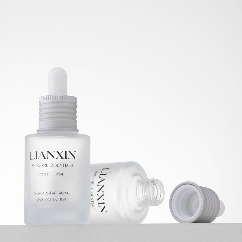 30ml frosted glass dropper bottle with silver cap