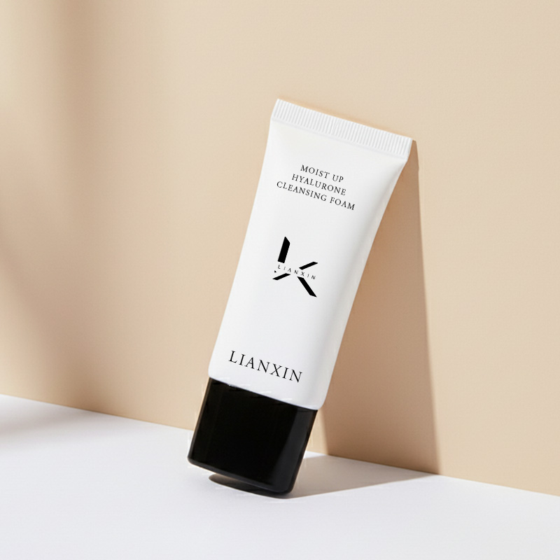 Screw Cap Cosmetic Tube