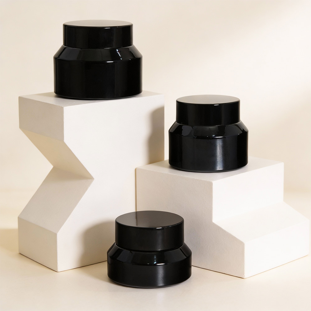 black skincare packaging jar