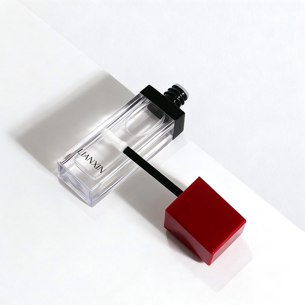 empty lip gloss container