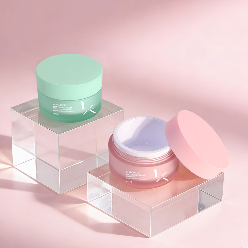 Pastel green and pink 30g cosmetic jars with inner liners