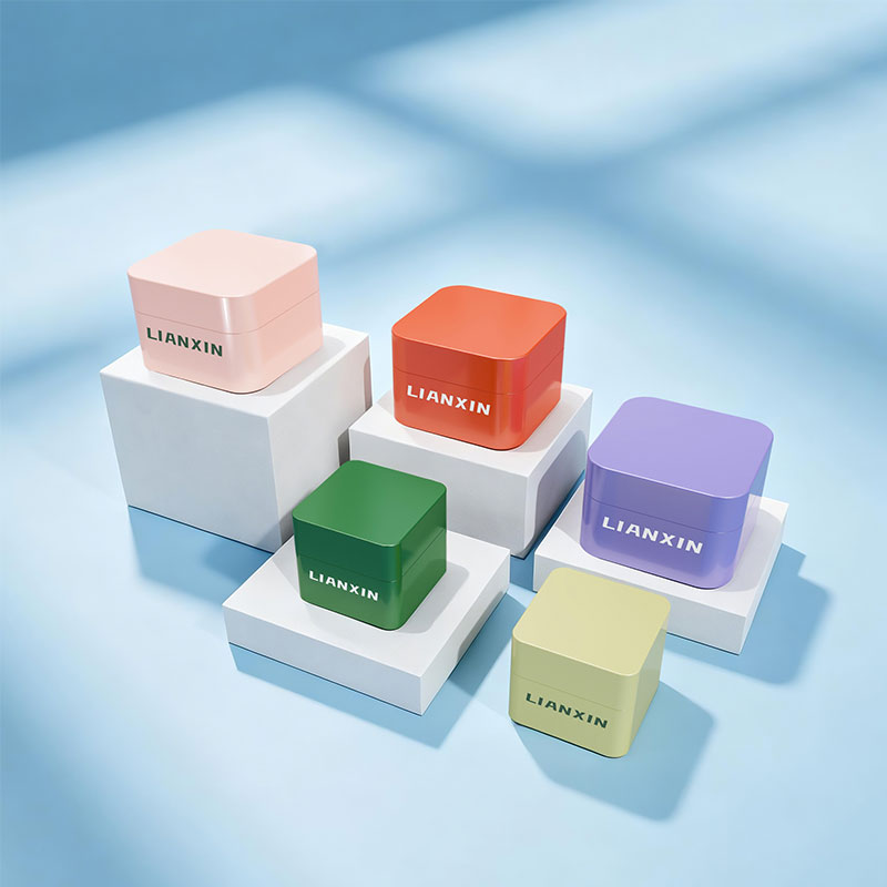 Custom color square plastic cosmetic jars for cream and skincare packaging