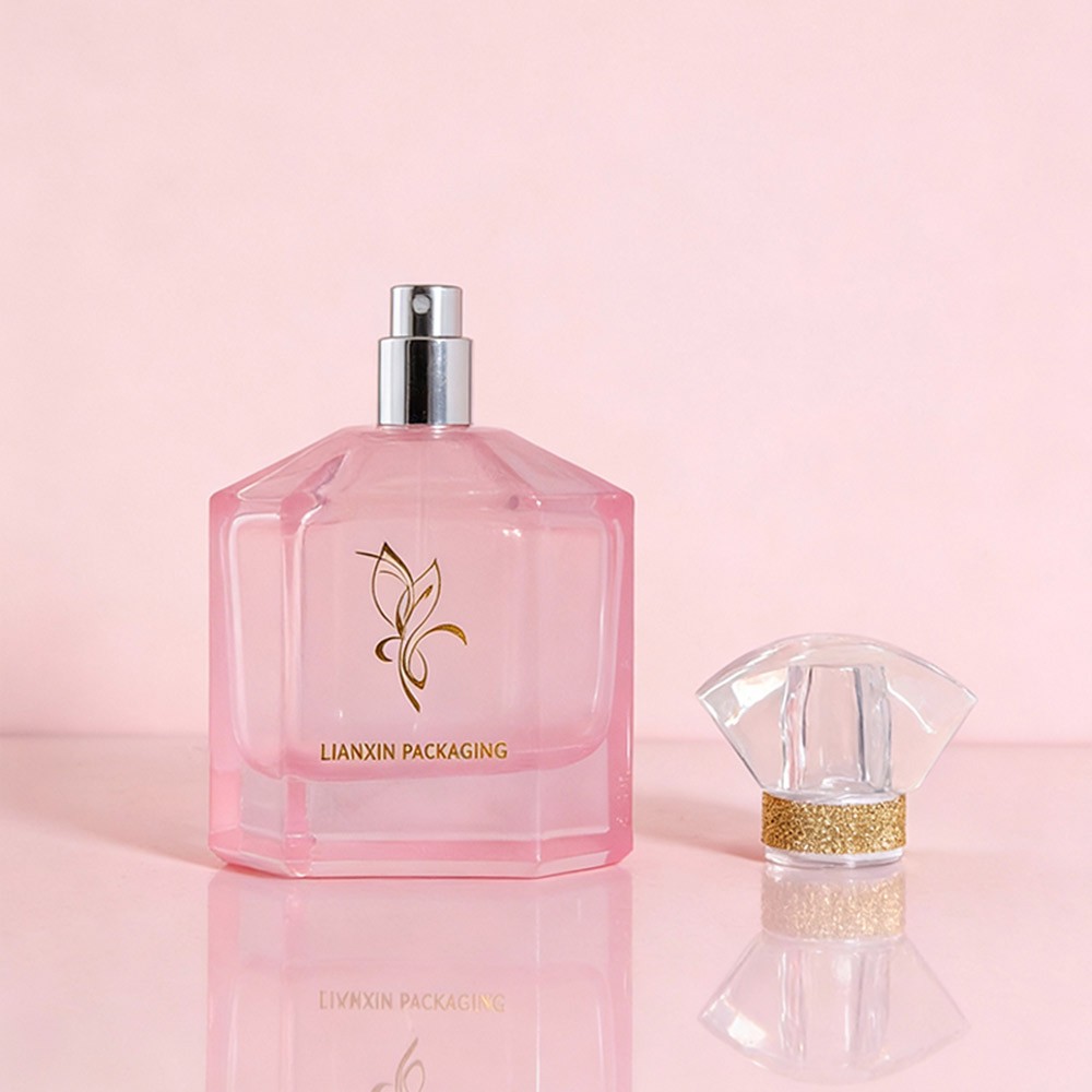 110ml chamfered corner perfume bottle with the sprayer exposed and the clear fan cap standing separately beside it