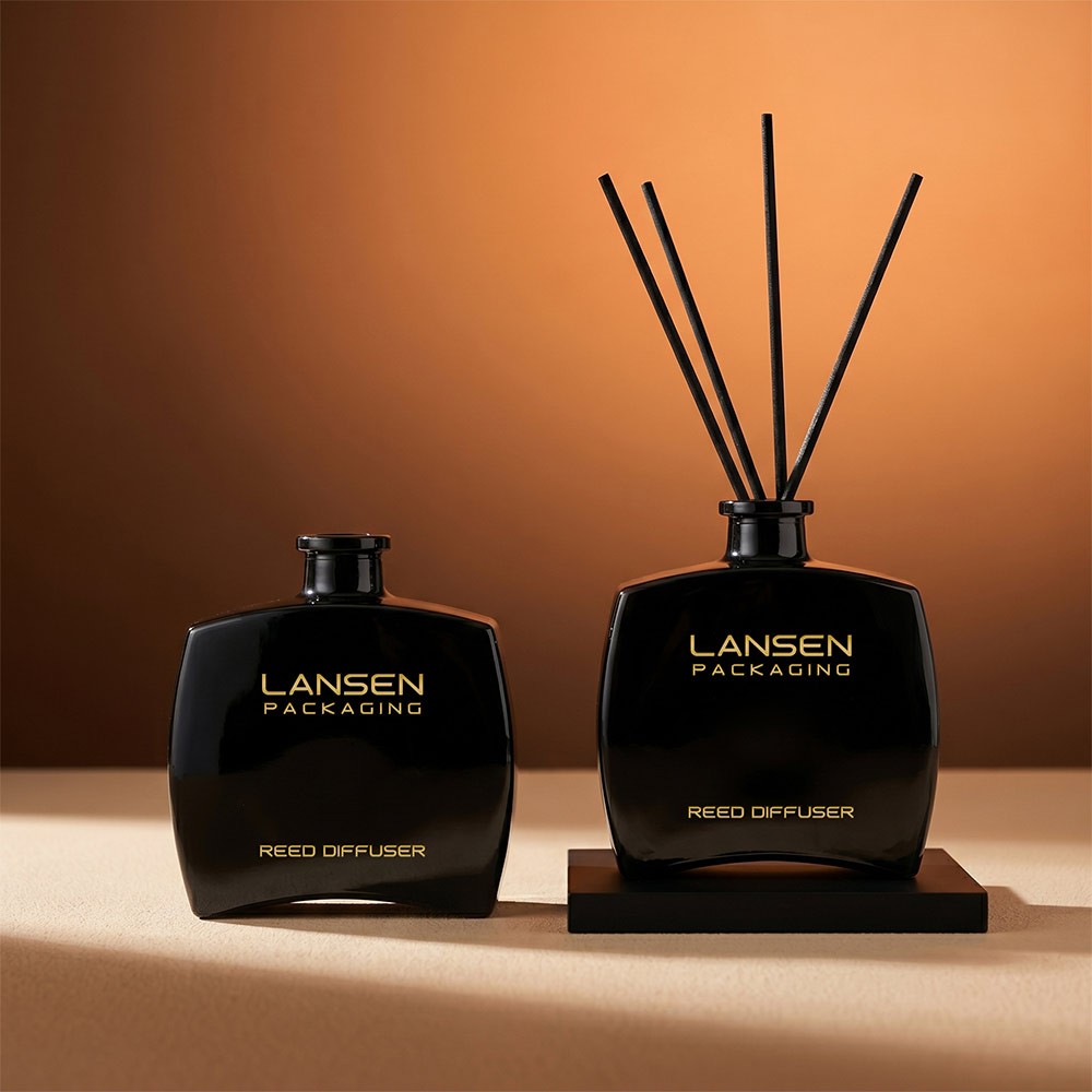 Square Glass Reed Diffuser Bottle 100ml 200ml 500ml 1 square glass reed diffuser bottle glossy black with gold logo 100ml 200ml 500ml